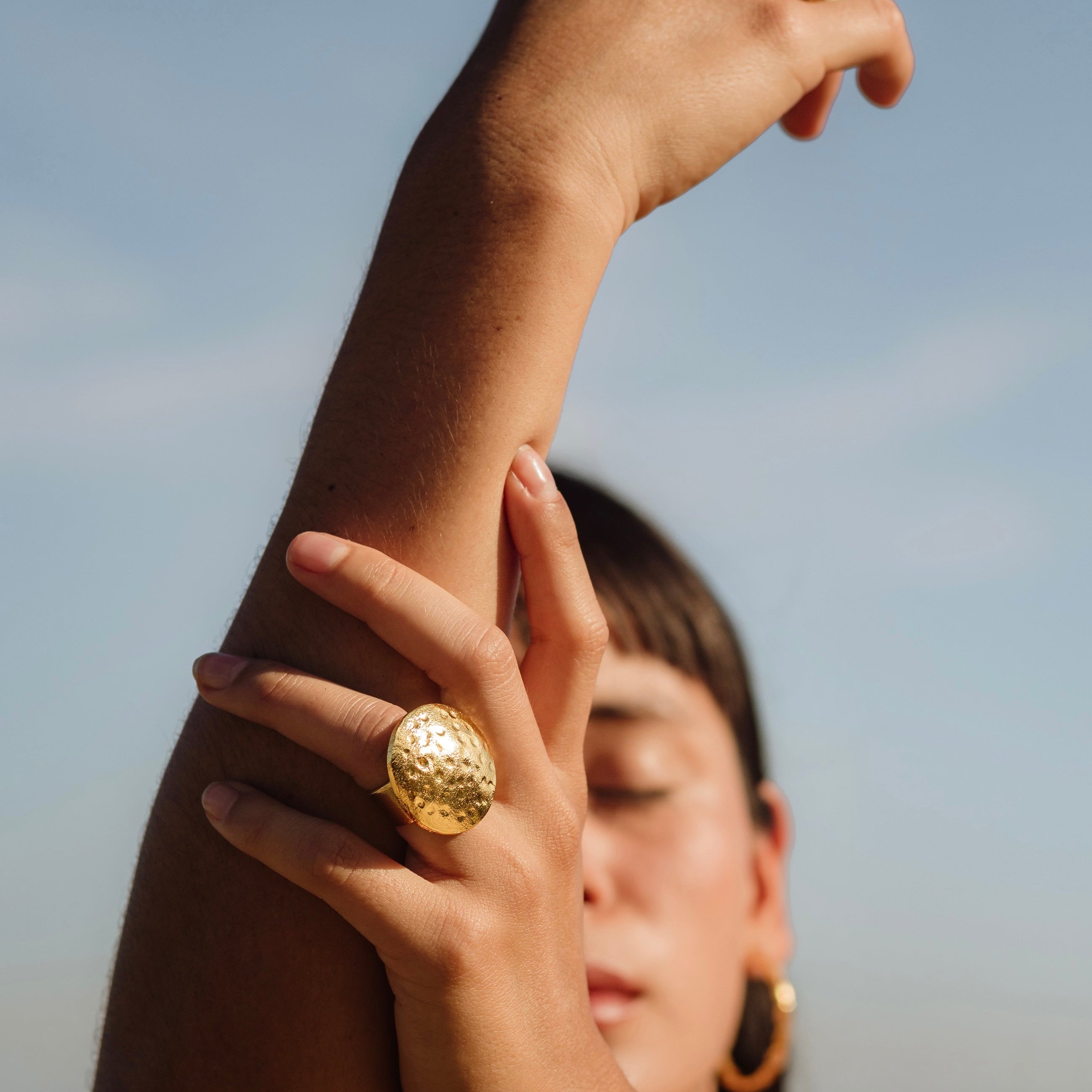 CORDELIA, ANILLO AJUSTABLE CON BAÑO DE ORO