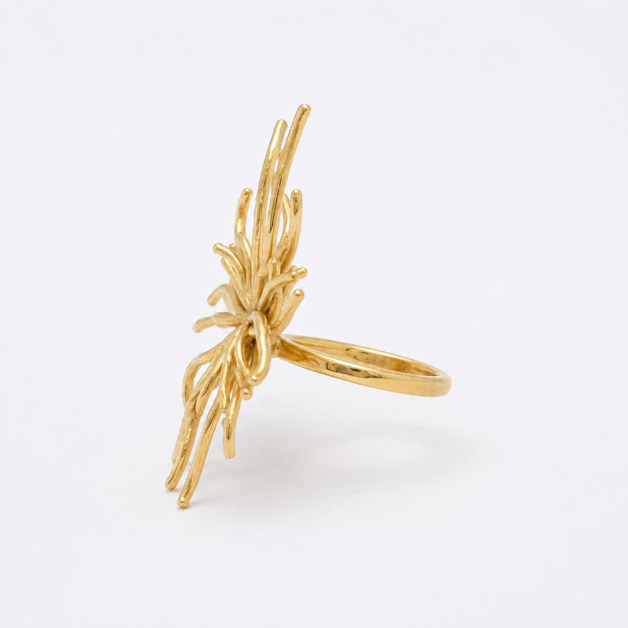 MEDEA, ANILLO CON BAÑO DE ORO
