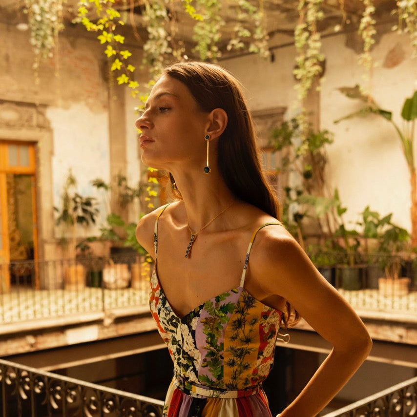 LOLLA, ARETES DESMONTABLES CON PIEDRAS NATURALES Y BAÑO DE ORO