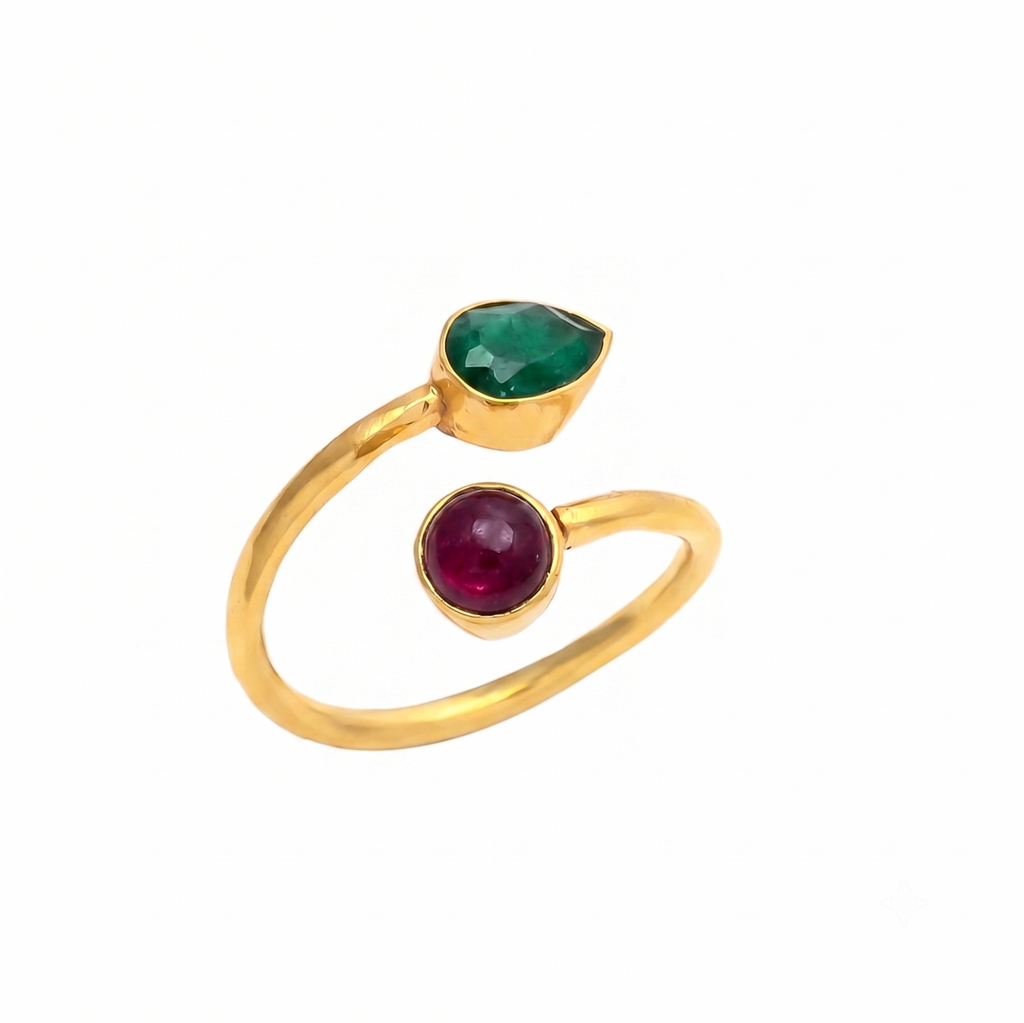 VIENA, ANILLO CON PIEDRAS NATURALES Y BAÑO DE ORO DE 14K