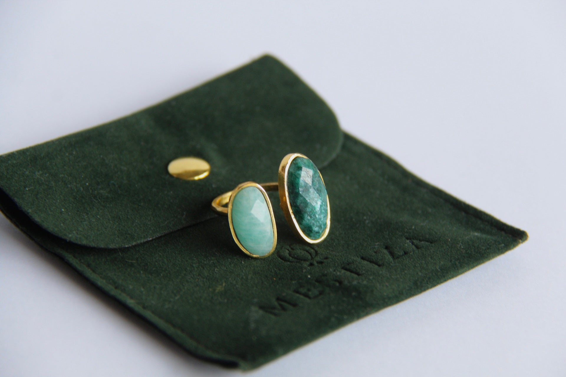 ALLEGRA, ANILLO CON PIEDRAS NATURALES