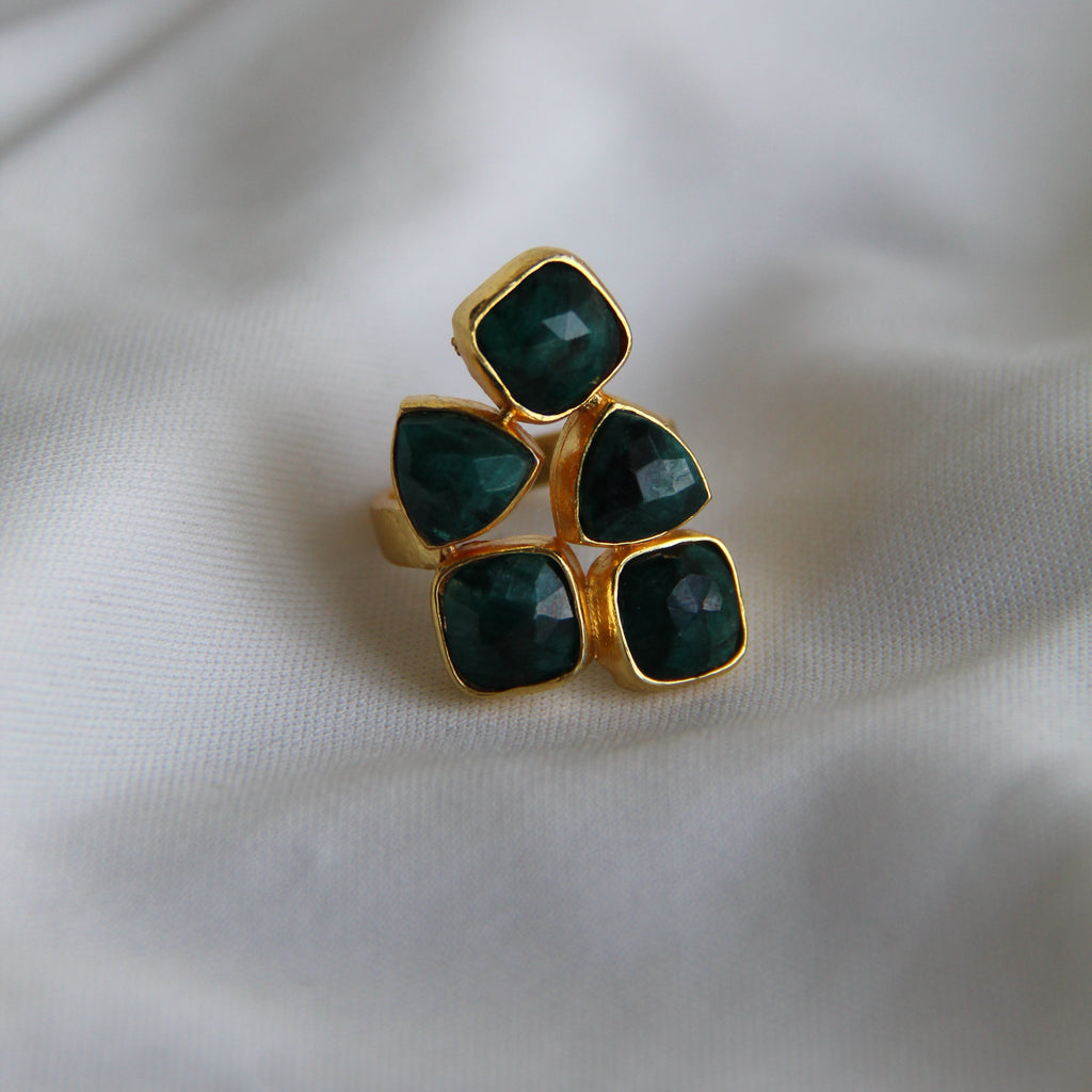 SHINE anillo con piedras y baño de oro de 24k