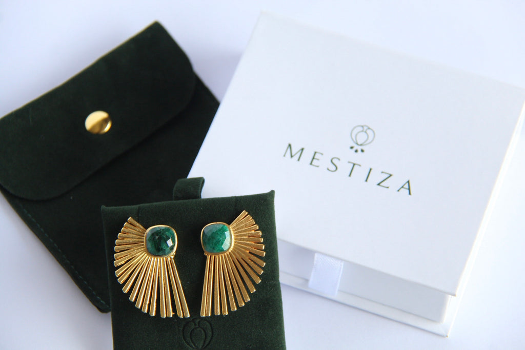 STELLA, aretes con piedras naturales