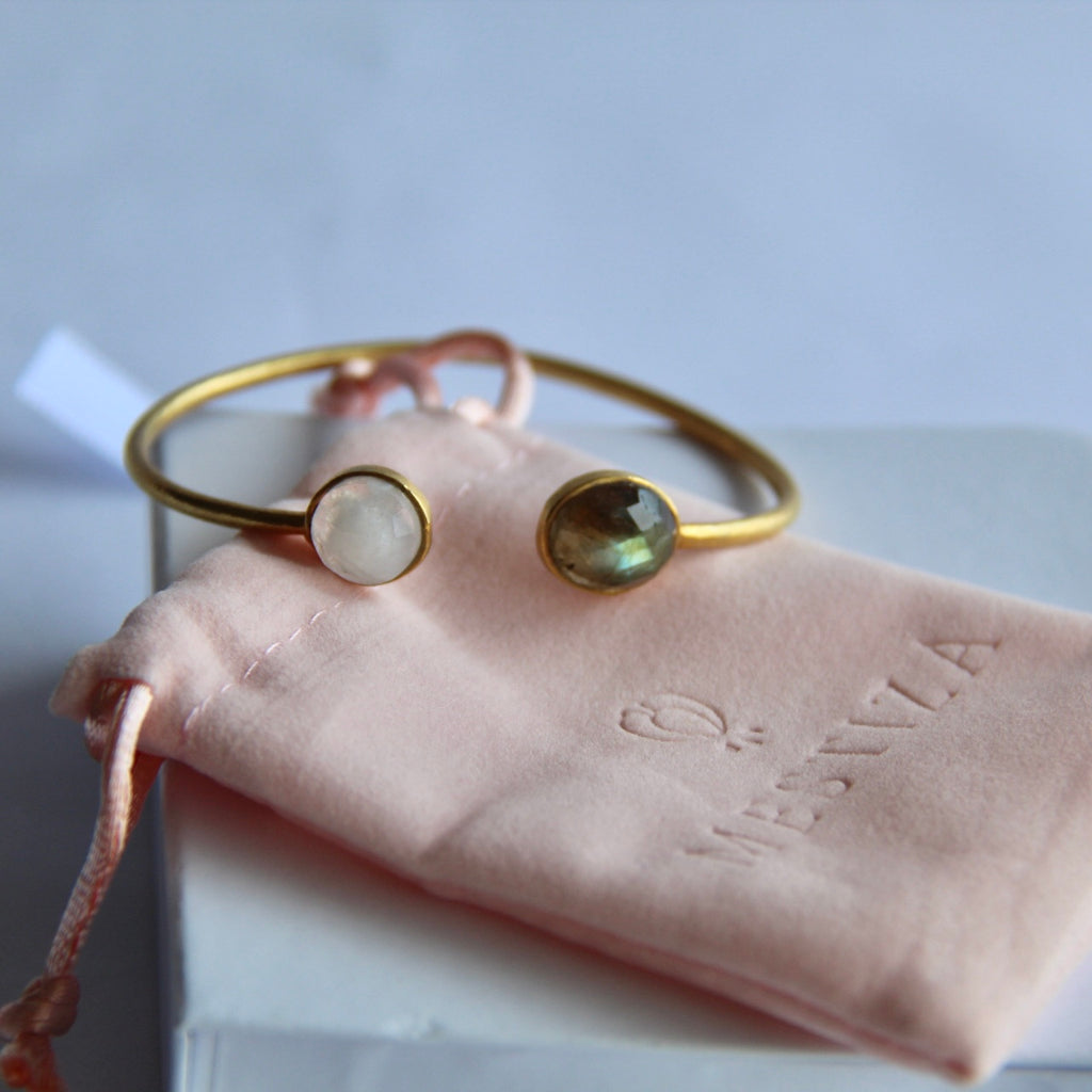 CLOE, BRAZALETE CON PIEDRA NATURAL