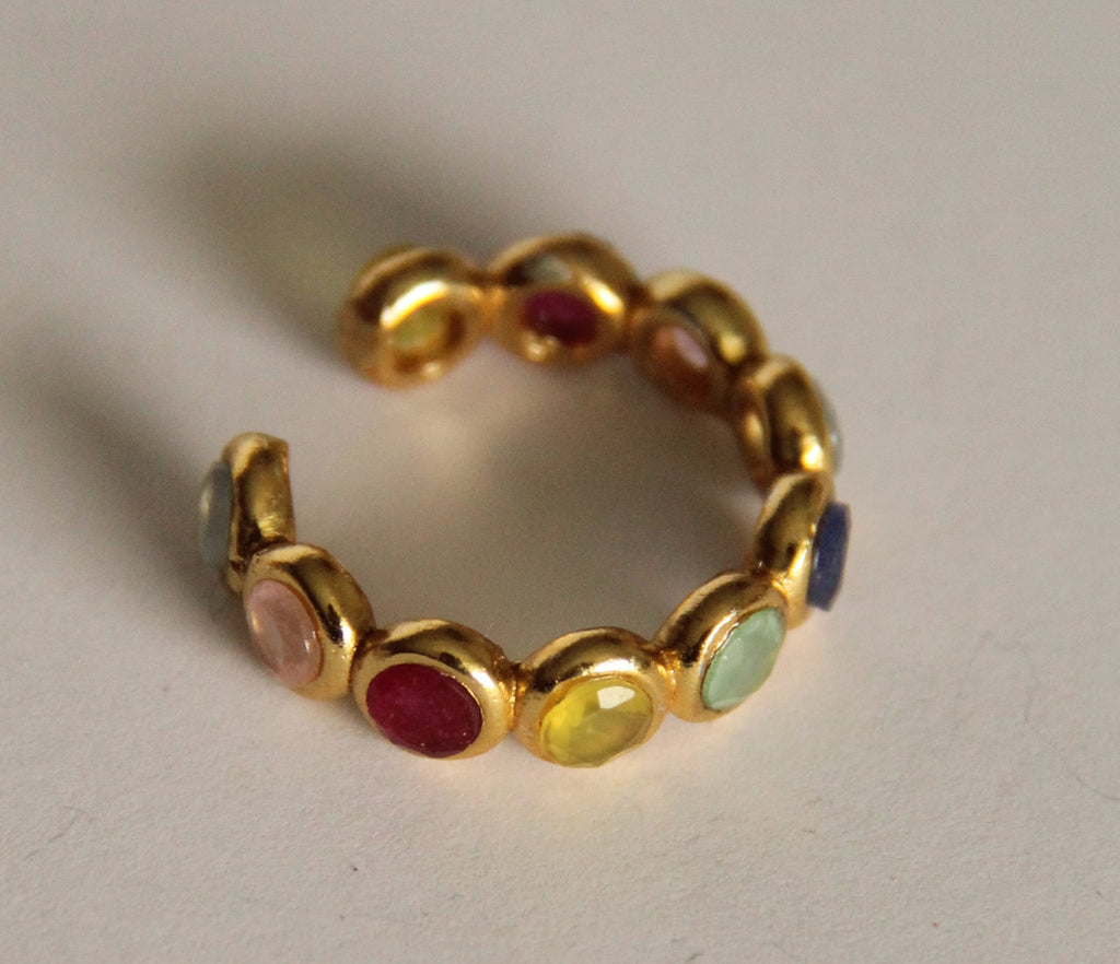 JOLIE, ANILLO AJUSTABLE CON PIEDRAS NATURALES Y BAÑO DE ORO