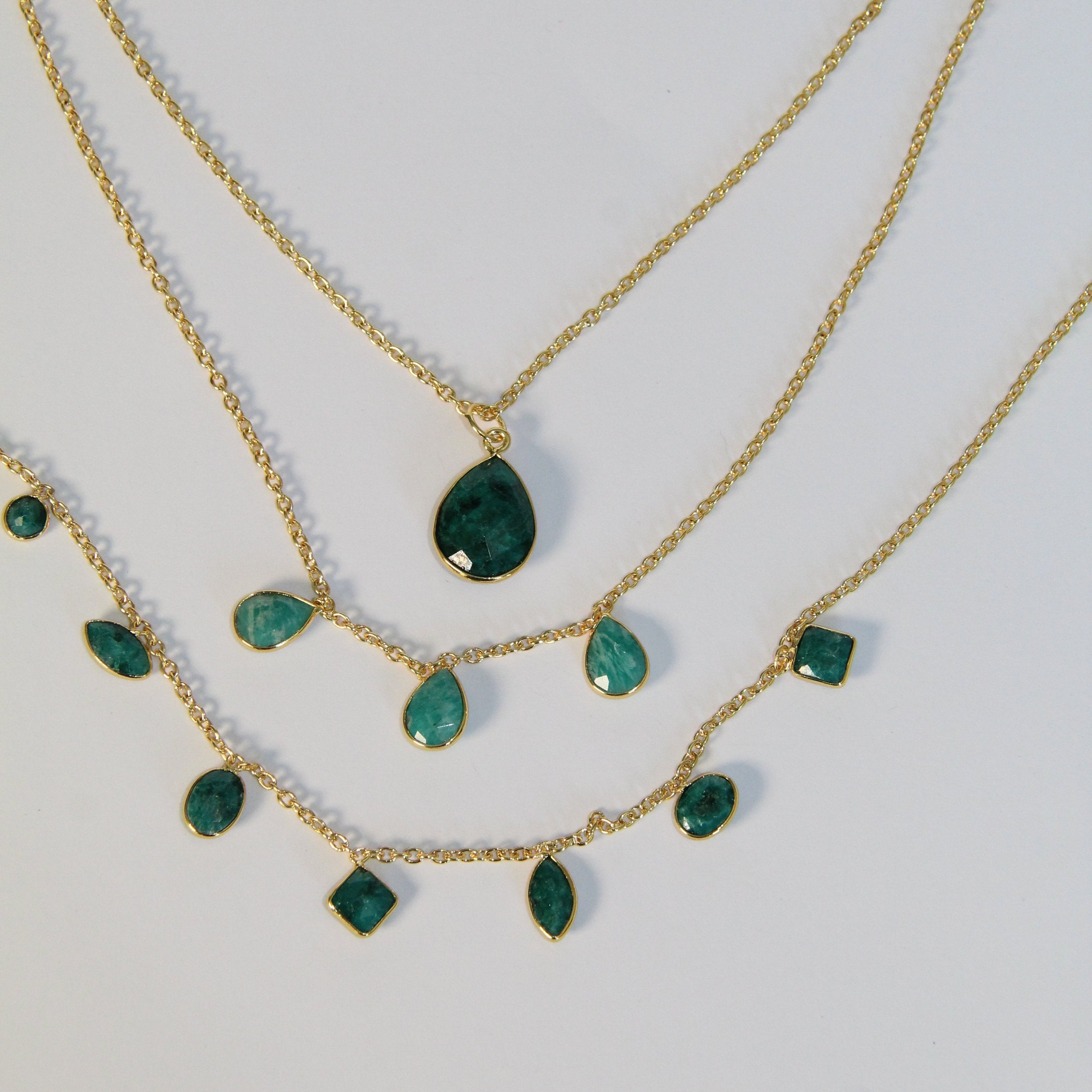 LIA, COLLAR CON PIEDRAS NATURALES