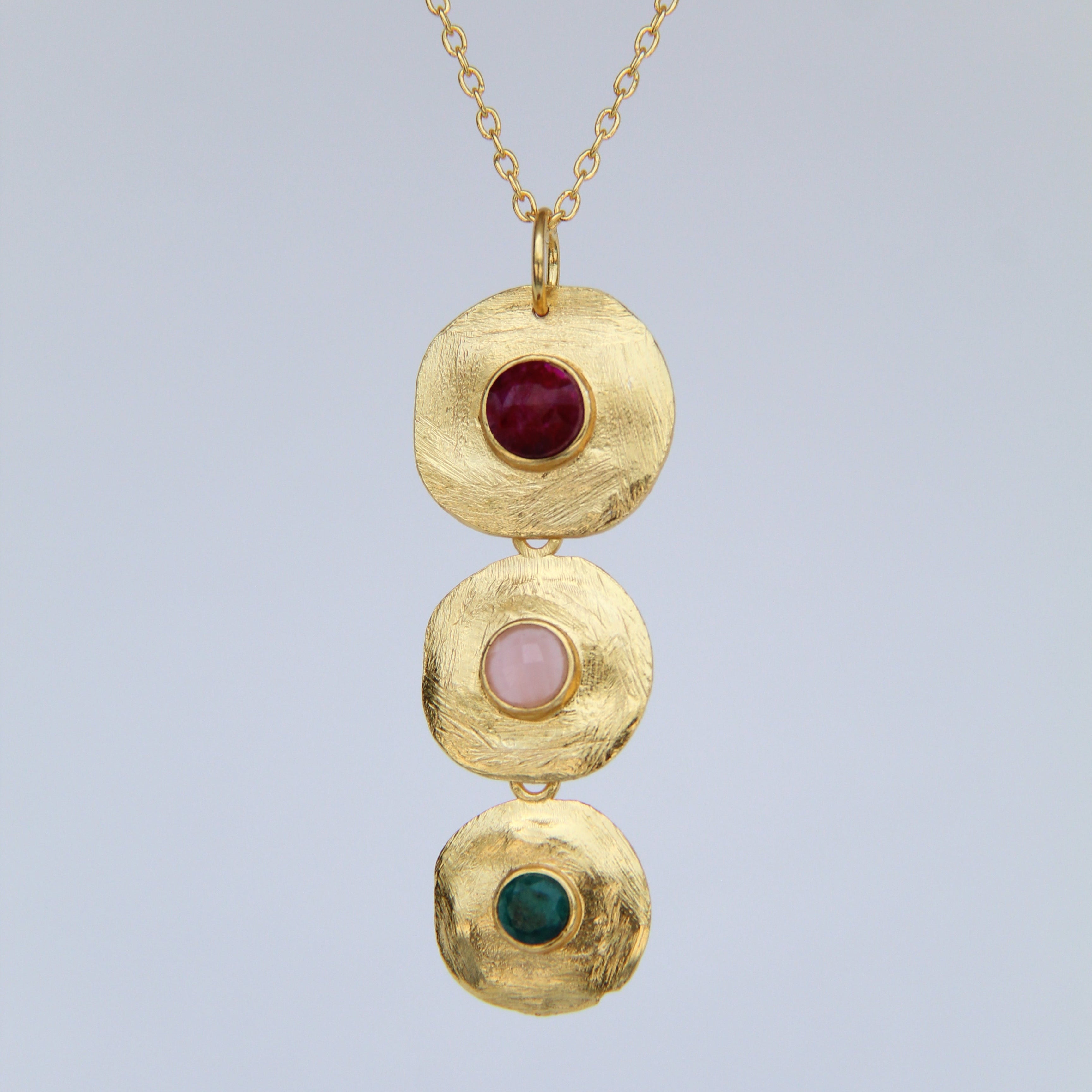 PADMA COLLAR , DESMONTABLE CON PIEDRAS NATURALES Y BAÑO DE ORO