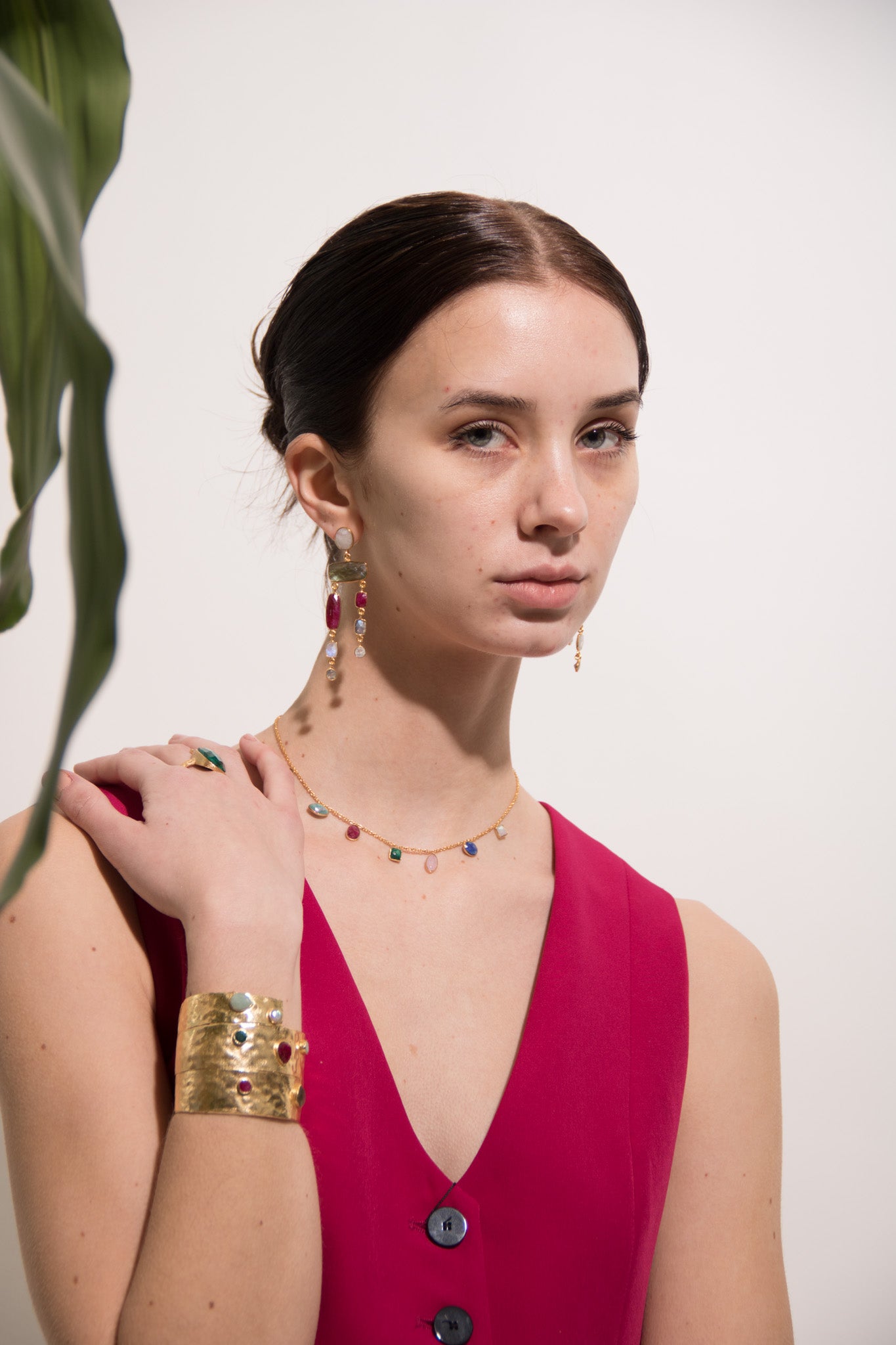 MAR, COLLAR CON PIEDRAS NATURALES Y BAÑO DE ORO.