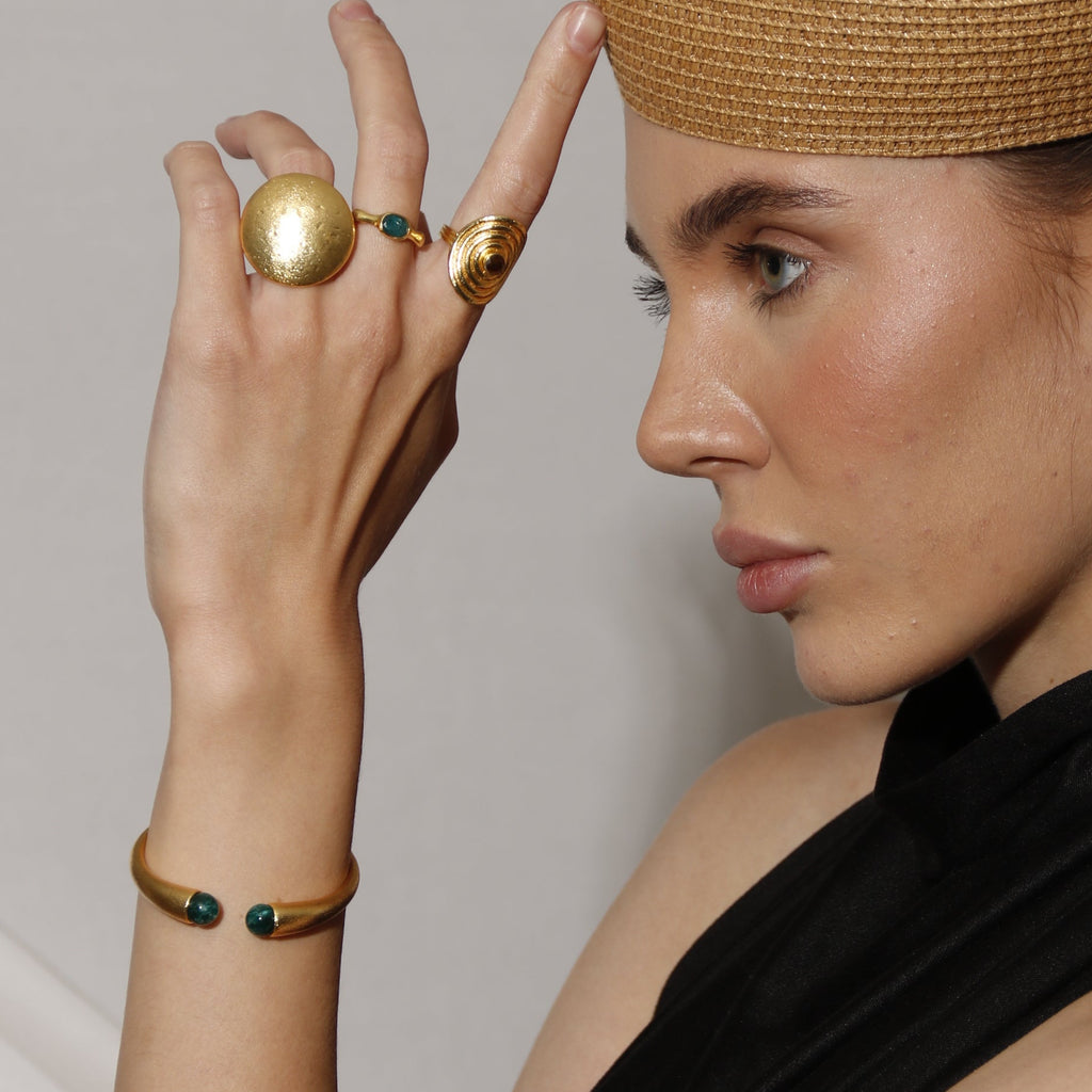 DANIELLE, BRAZALETE CON PIEDRAS NATURALES Y BAÑO DE ORO