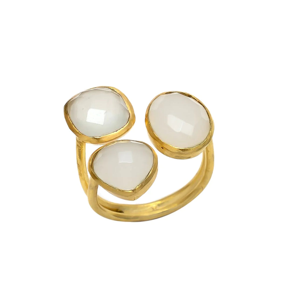 ALMA, anillo con piedras bañado en oro de 24k.