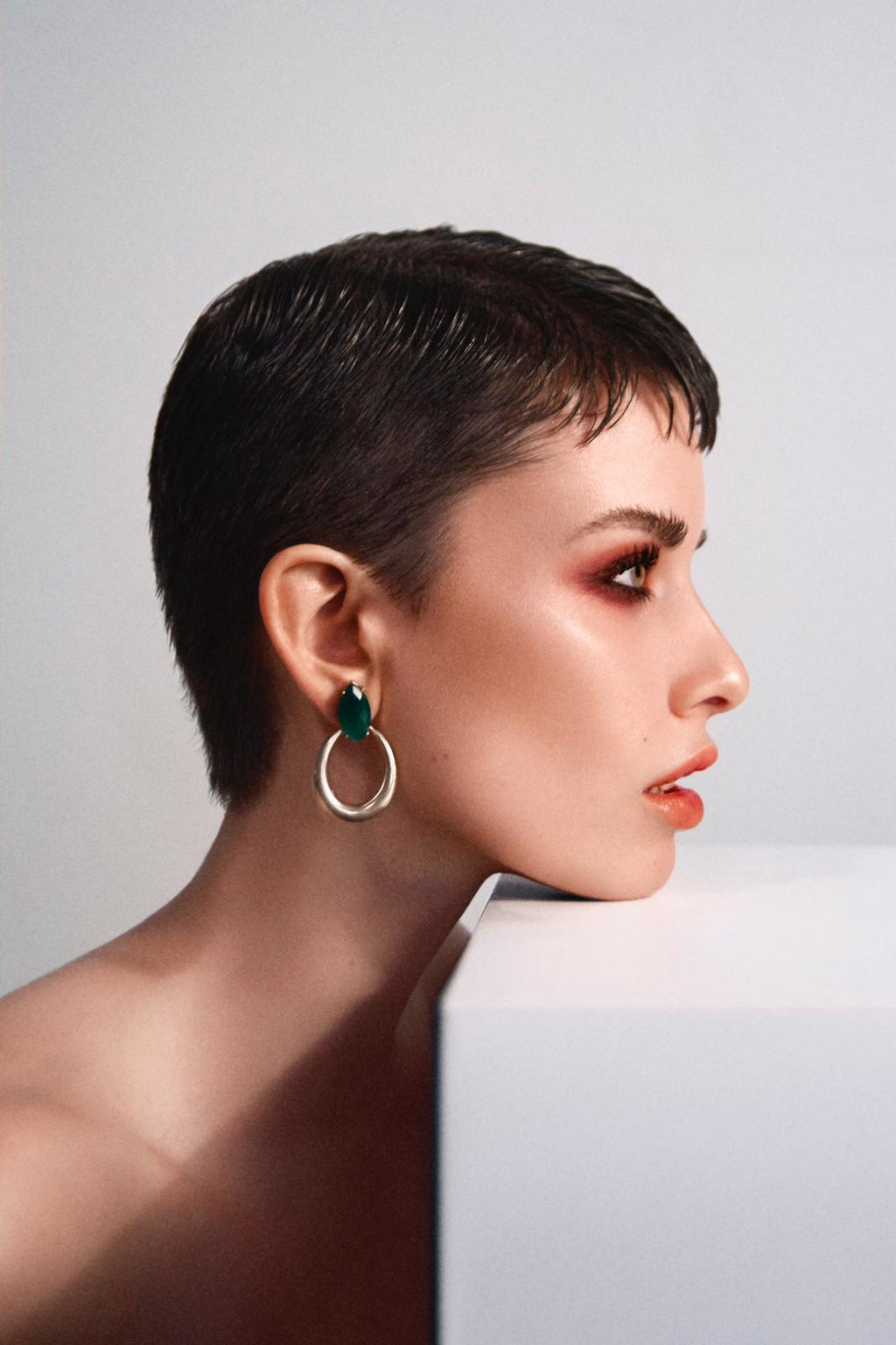 FRANCA, ARETES CON PIEDRAS NATURALES