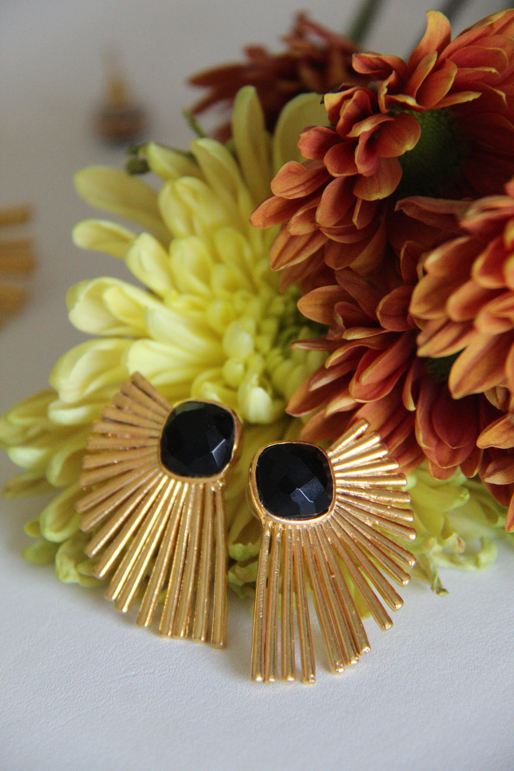 STELLA, aretes con piedras naturales