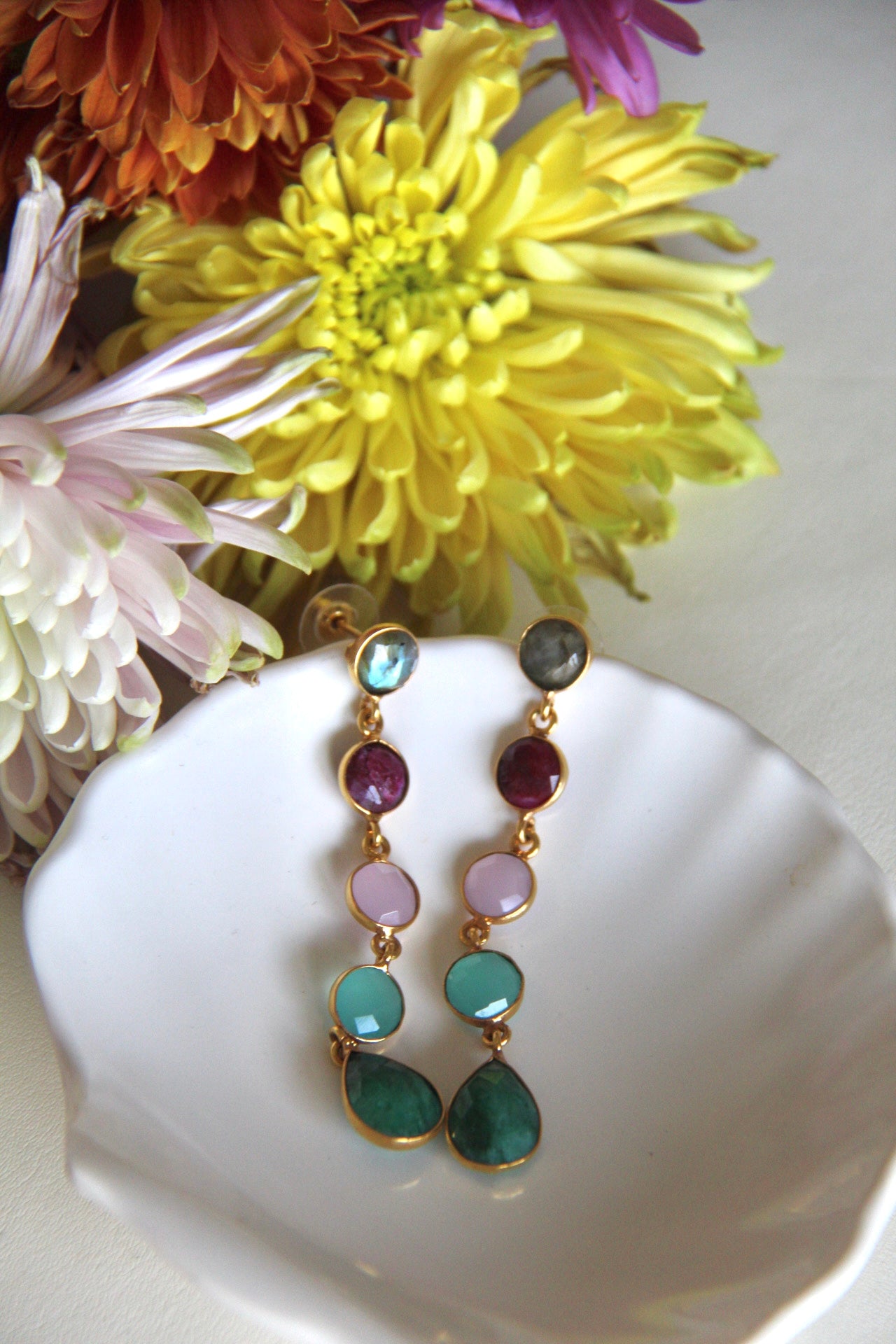 JULIA, aretes de piedras naturales