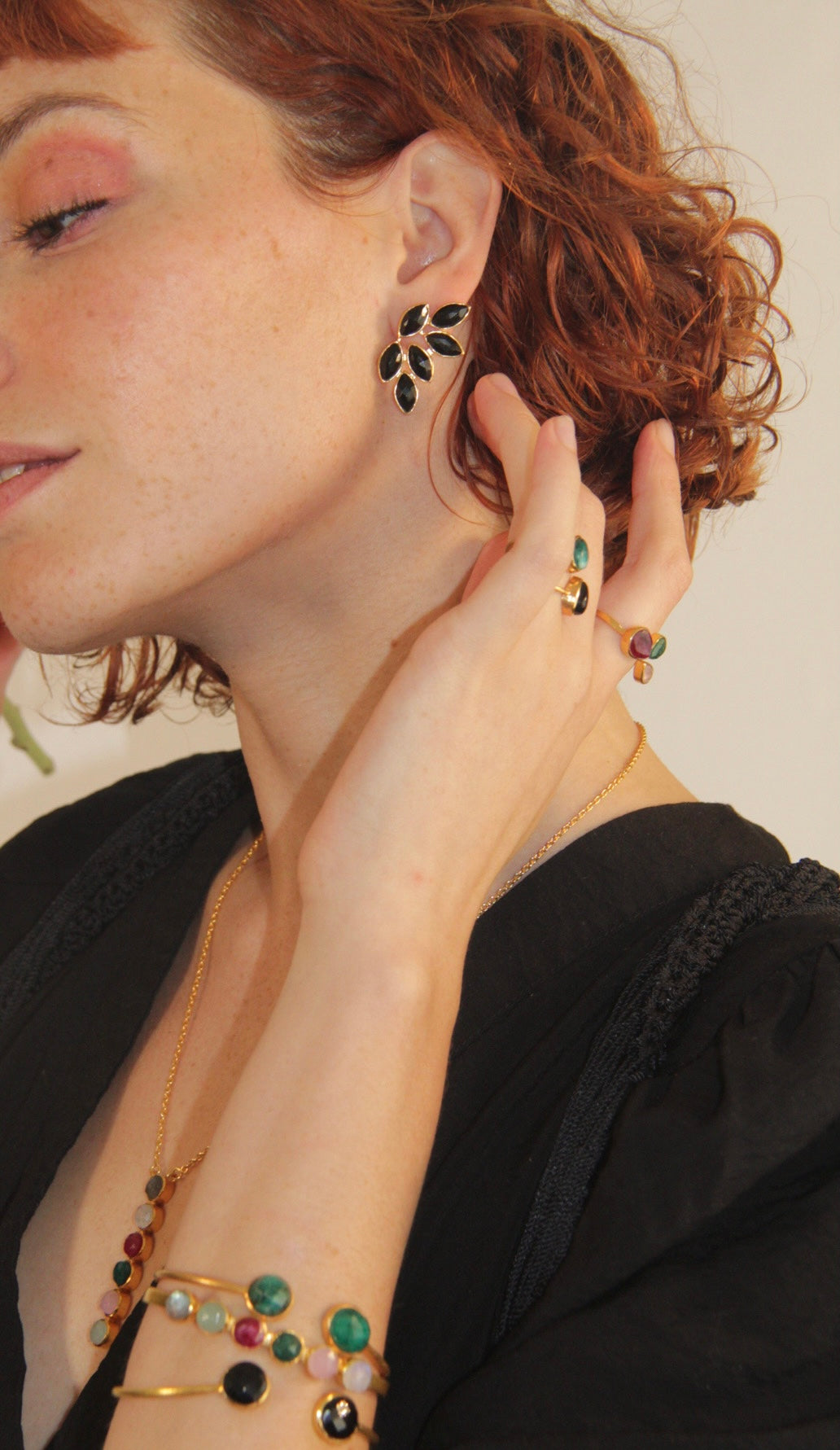SOFIA, aretes con piedras naturales
