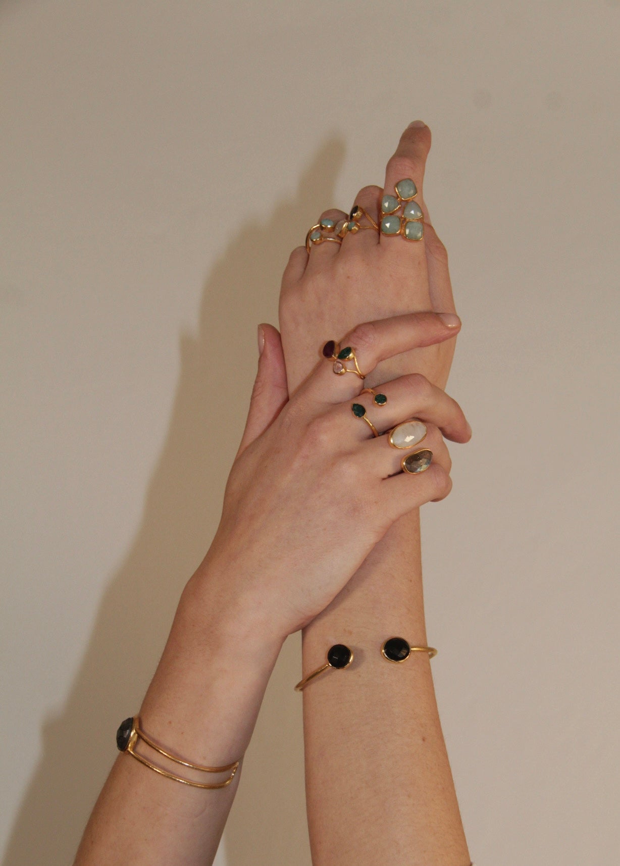 ALLEGRA, ANILLO CON PIEDRAS NATURALES