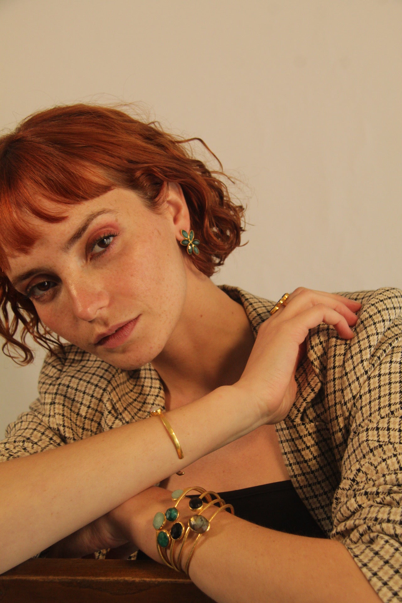 SKY, ARETES CON PIEDRAS NATURALES