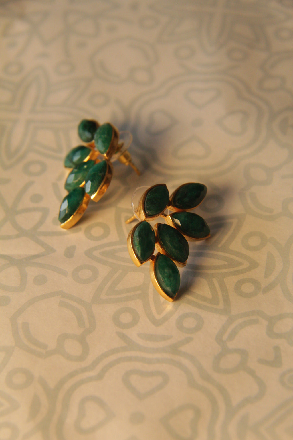 SOFIA, aretes con piedras naturales