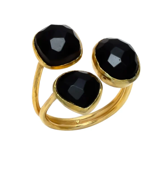 ALMA, anillo con piedras bañado en oro de 24k.